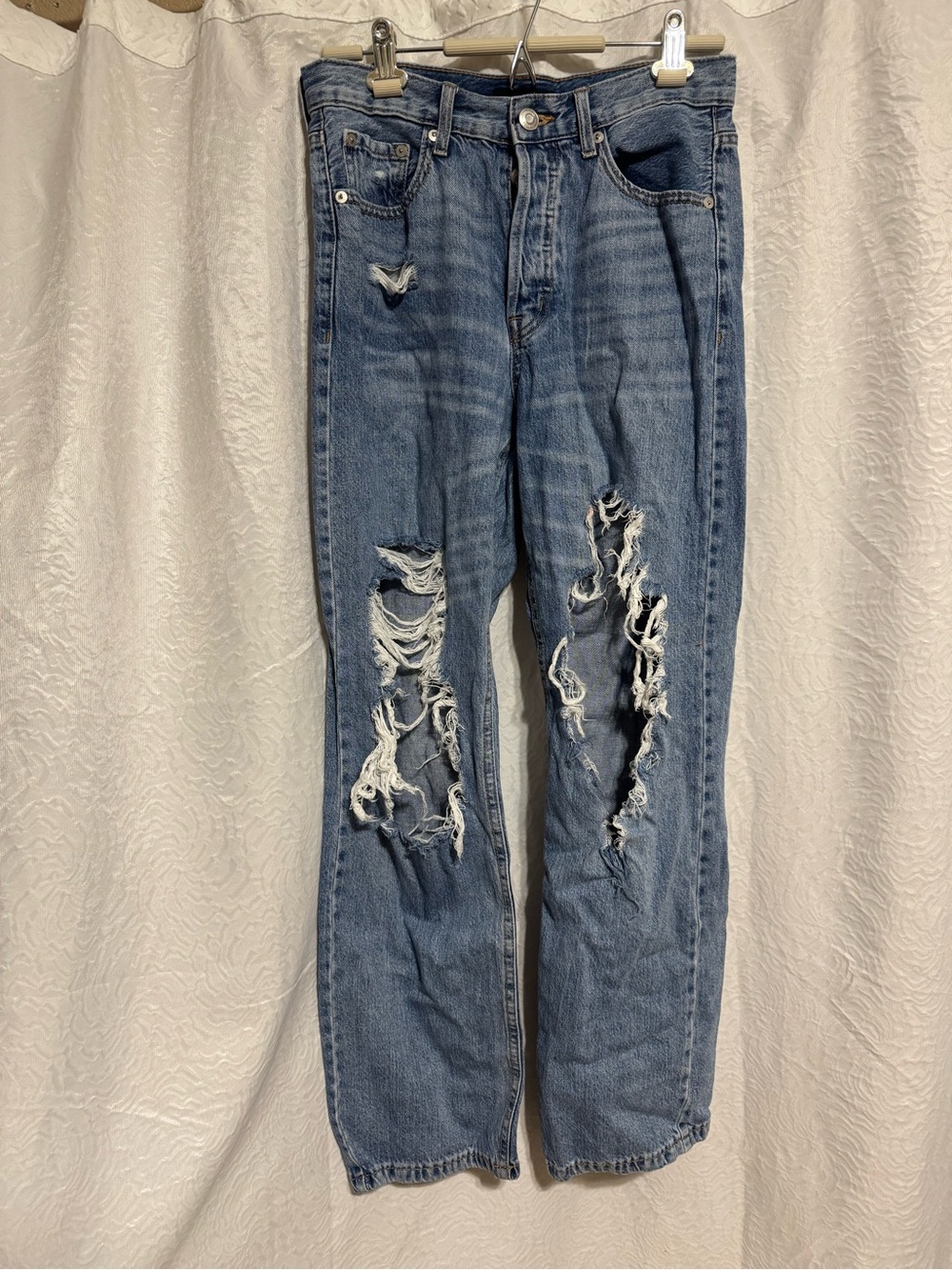 Aeropostale Distressed Jeans